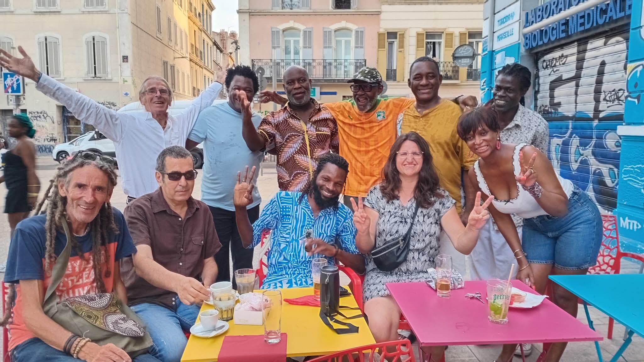 Aquila avec ses amis Edengaïa